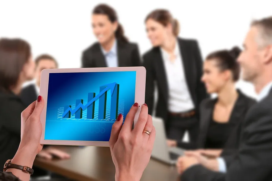 quelle est limportance des logiciels et plateformes dedies aux equipes commerciales 2