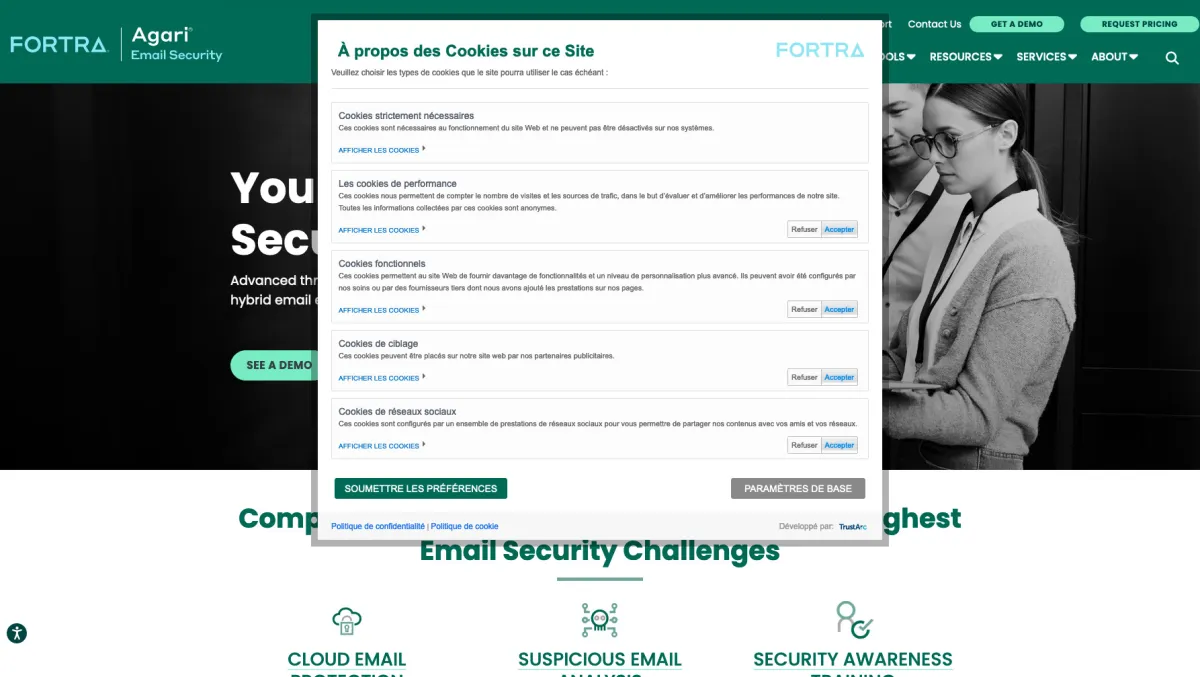 Interface Agari Phishing Defense : fonctionnalités, prix, alternatives