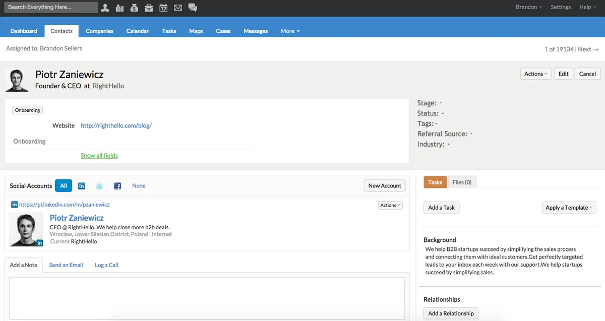 Interface karmaCRM: fonctionnalités, prix, alternatives